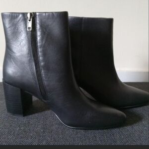Madewell black ankle boots, NWT